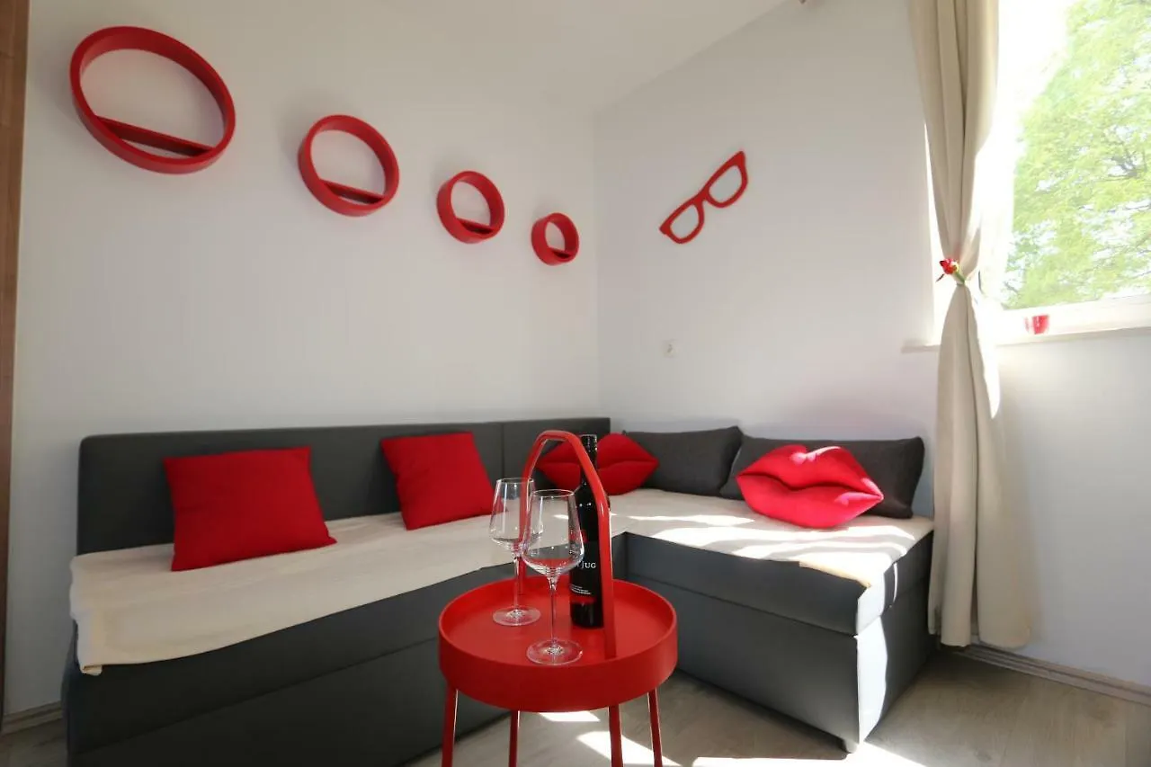 Apartman Ema Malinska Apartment